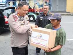 Berkah Ramadhan, Polres Blitar Distribusikan Bansos Kepada Masyarakat