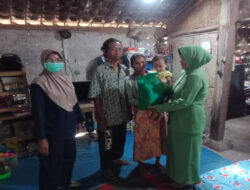 Bentuk Kepedulian Kepada Warganya, Danramil 0805/09 Kendal kunjungi Anak Stunting dan Berikan Bantuan