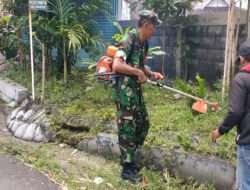 Peduli Kebersihan Lingkungan, Babinsa Kelurahan Nusukan Kerja Bakti Bersama Warga