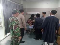 Kepedulian Babinsa dan Bbainkamtibmas Cepogo Bantu Evakuasi Pasien Indikasi ODGJ