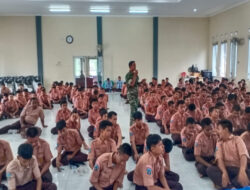 Babinsa Masuk Sekolah, Berikan Wawasan Kebangsaan