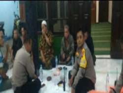 Giat Patroli Sambang Warga dan Jamaah Masjid Nurul Hidayatul Islam kapas Madya Baru
