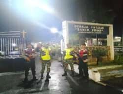 Petugas Gabungan TNI-Polri di Ngawi Melaksanakan Pengamanan Ibadah Paskah