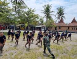 Babinsa Kelurahan Mangkubumen Latihkan Beladiri Dan Kemampuan Fidik Anggota Satpol PP, Ini Tujuannya