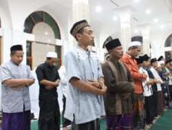 Sholat Tarawih Berhadiah di Masjid Annur Lopang, Begini Ceritanya
