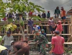 Bentuk Kepedulian, Koramil Wonomerto Bersama Masyarakat Bangun Tempat Ibadah