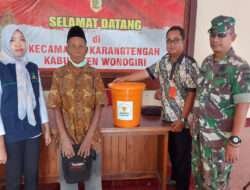 Peltu Khomaedi Dampingi Penyaluran PKH Dan Penyerahan Bantuan Kepada Disabilitas