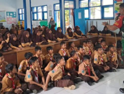 Tingkatkan SDM Para Siswa, Babinsa Koramil 0801/02 Kebonagung Bekali Wasbang