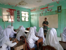 Babinsa Masuk Sekolah, Berikan Wawasan Kebangsaan di MAN Miftahul Jannah