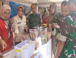 Anggota Kodim Ngawi Dan Masyarakat Ngawi Geruduk Pasar Murah Ramadhan di Alun Alun