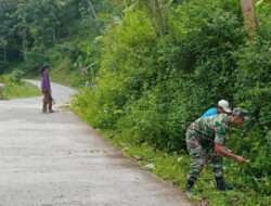 Jelang Hari Raya Idul Fitri, Babinsa Bersama Warga Laksanakan Kerja Bakti