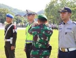 Dandim 0801/Pacitan Hadiri Apel Gelar Pasukan Operasi Ketupat Semeru Tahun 2023.