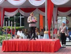 Polres Gresik Musnahkan Ribuan Botol Miras dan Knalpot Brong hasil Operasi Pekat