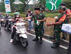 Sinergitas Kodim 0726/Sukoharjo dan Polres Sukoharjo Serta Komunitas Sosial Bagikan 15.000 Takjil