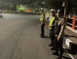 Memberikan Rasa Aman dan Nyaman Warga Jalan Kenjeran Polsek Tambaksari Patroli di Sejumlah Obyek Vital