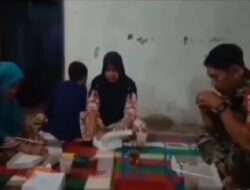 Anjangsana Ke Rumah Warga, Babinsa Koramil 0801/08 Tulakan Ajak Berbuka Puasa Bersama