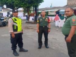 Peran Aktif Babinsa Sondakan Dalam Pengamanan Shalat Idul Fitri 1444 H di Wilayah Binaan