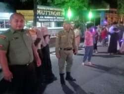 Pawai Takbiran, Babinsa Kelurahan Sondakan Berikan Pengamanan