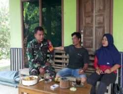 Suasana Idul Fitri, Babinsa Karanganyar Silaturahmi Ke Warga Binaan