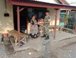 Momen lebaran, Koramil Pajarakan Bagikan Sembako
