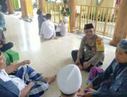 Jumat Curhat bersama Kapolsek Tambaksari di Masjid Rochman Arif