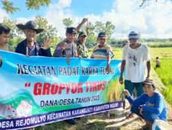 Babinsa Karangjati Bersama Petani Gropyokan Tikus di Sawah