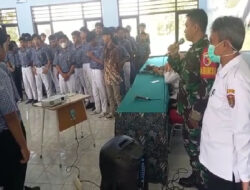 Babinsa Koramil 15/Karanganyar Sosialisasi Penyuluhan Bahaya Narkoba Kepada Siswa Siswi Sekolah