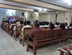 Berikan Rasa Nyaman Babinsa Kratonan Amankan Ibadah Minggu Pagi