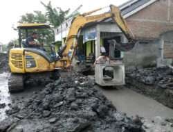 Alat Berat Mulai Beraksi di Lokasi Pra TMMD Ke-116 Kodim 0735/Surakarta