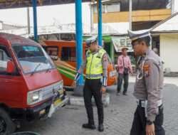 Cegah Kecelakaan, Satlantas Polres Gresik Cek Kendaraan Angkutan Umum