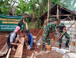 Koramil Jatisrono Bangun Jamban Yang Layak Bagi Warga Kurang Mampu