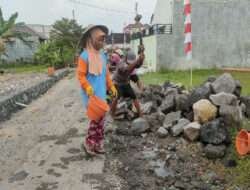 Kaum Hawa Warnai Pra-TMMD Reguler ke-116 Kodim 0735/Surakarta