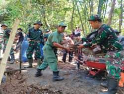 Warga dan seluruh Elemen Masyarakat Kec. Bulu Antusias Gotong Royong Selesaikan Sasaran Fisik TMMD di desa Kedungsono