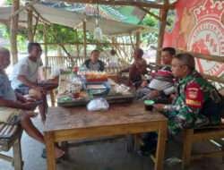 Ngopi Bareng, Babinsa Selipkan Komsos dengan Warga Binaan