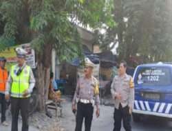 Jaga Kondusifitas Keamanan dan Ketertiban Wilayah, Kapolsek Tambaksari Gelar Patroli Rutin