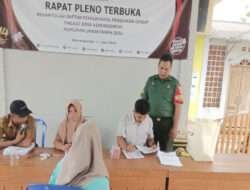 Pastikan Berjalan Lancar,Babinsa Koramil Bringin Dampingi Pelaksanaan Pembagian BLT