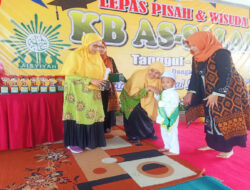 Lepas Pisah dan Wisuda Kelompok Bermain As Salam Lembaga Pendidikan PCA Tanggul Jember