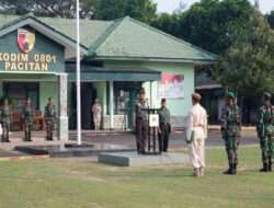 Jabat Irup Upacara 17 an, Komandan Kodim 0801/Pacitan Bacakan Amanat Pangdam V/BRW