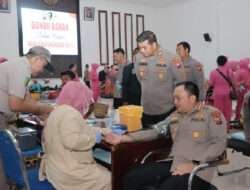 Memperingari HUT Bhayangkara ke-77, Polrestabes Surabaya Laksanakan Donor Darah