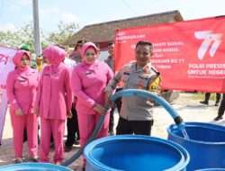 Polres Tuban Droping Air Bersih Untuk Warga di Pegunungan