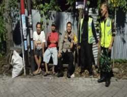 Giat Patroli Sambang Warga Polsek Tambaksari untuk Berkoordinasi Keamanan dan Ketertiban
