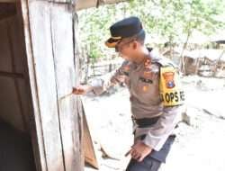 Hari Bhayangkara Ke-77, Polres Situbondo Bedah Dua Rumah Warga Kurang Mampu