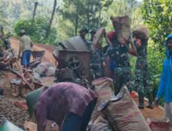 Tetap Berkarya Meski Hari Libur, Pada Kegiatan Pra TMMD Ke-117 Kodim 0801/Pacitan