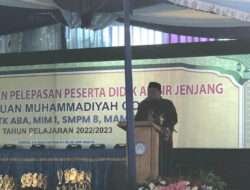 Kepala Desa Godog Doakan Peserta Wisuda Perguruan Muhammadiyah Godog
