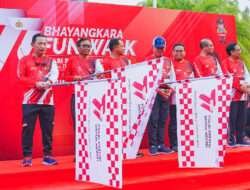 Fun Walk dengan Lintas Elemen, Kapolri Gaungkan Jaga Persatuan-Kesatuan Bangsa