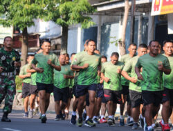 Jaga Kesehatan Fisik, Dandim Ngawi Ajak Anggotanya Lari Aerobik