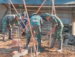 Kerja Keras Bangun RTLH Pada Program Pra TMMD Ke-117 Kodim 0801/Pacitan
