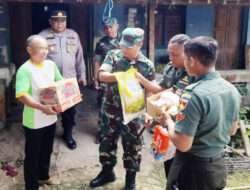 Tinjau Pelaksanaan Karya Bakti, Dandim Wonogiri Berikan Paket Sembako Kepada Warga Terdampak Gempa