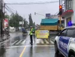 Polres Malang Terapkan Pengalihan Arus Lalu Lintas Hindari Longsor Jalur Pronojiwo – Lumajang