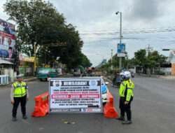 Bantu Urai Kepadatan di Pelabuhan Ketapang, Polres Situbondo Alihkan Kendaraan Menuju Banyuwangi Lewat Jalur Selatan